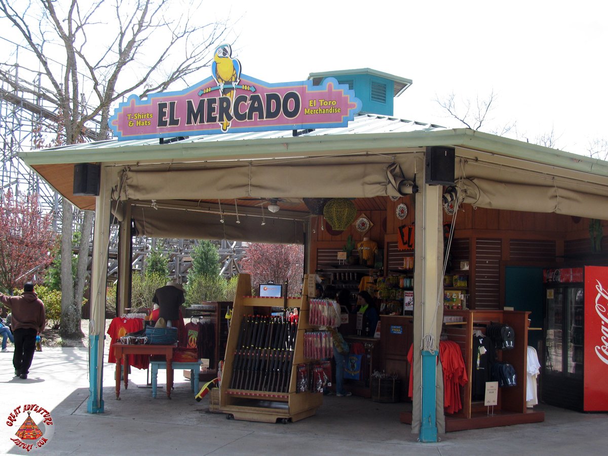 El Mercado, Six Flags Wiki